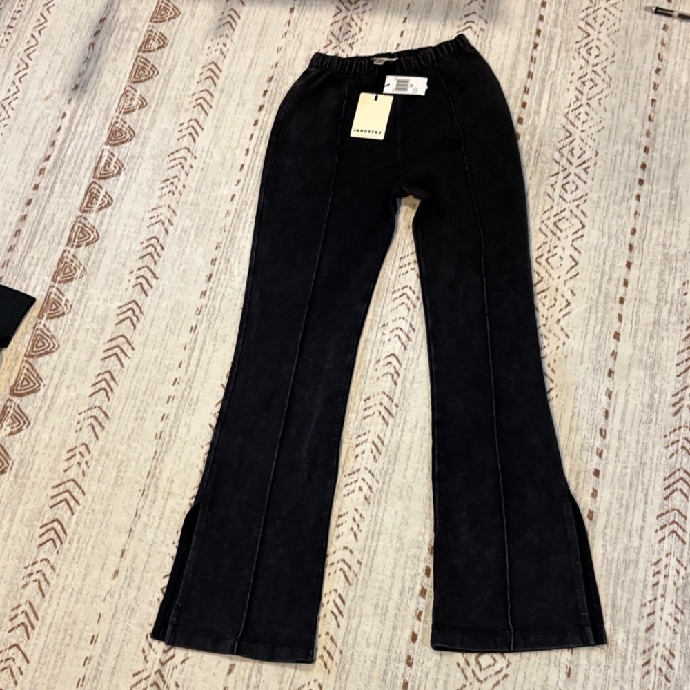 Black Women's Pants